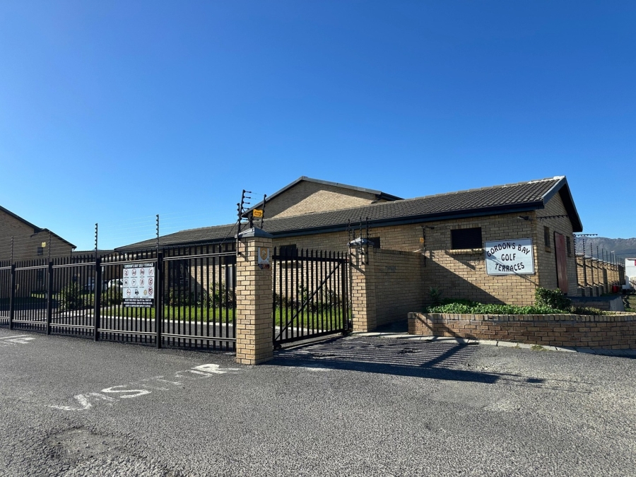 2 Bedroom Property for Sale in Fairview Golf Estate Western Cape